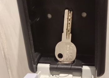 استديو بسرير ماستر ودخول ذاتي