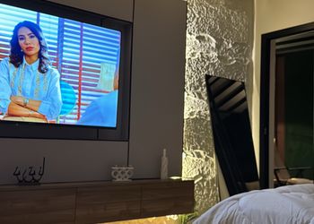 استديو هادئ بدخول ذاتي 
