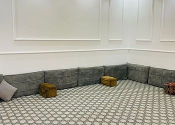 شاليه صاله مع مطبخ وجلسه خارجيه