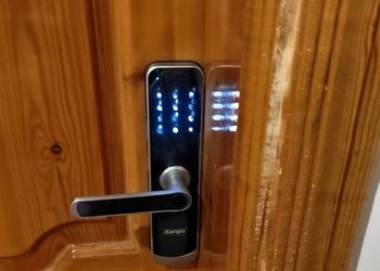 شقة بغرفتين نوم وأثاث مريح