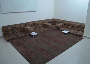 شقة بصالة وغرفتين نوم