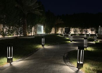 استراحة بمسطح اخضر ومسبح