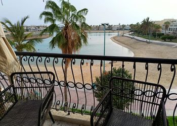 شاليه بغرفتين نوم و جلسة خارجية
