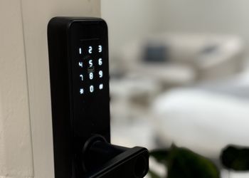 استديو بسرير ماستر ودخول ذاتي