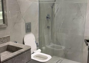 شقة بغرفة معيشة وغرفة نوم 