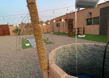 مخيم ببيت شعر و طراز نجدي