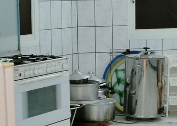 استراحة بمسبح خارجي ومجالس واسعة 