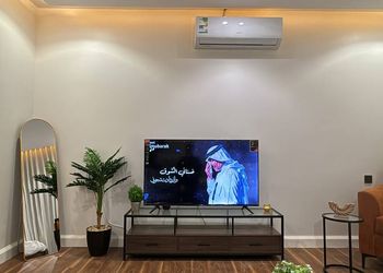 استديو بسرير ماستر وجلسة جانبية 