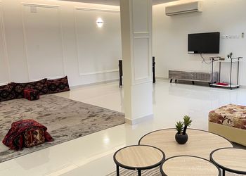 شاليه بألعاب أطفال ومسبح