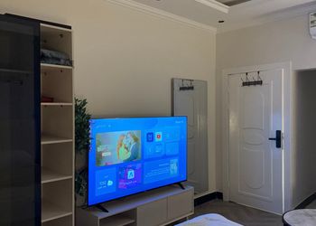 استديو بسرير ماستر وجلسة جانبية 