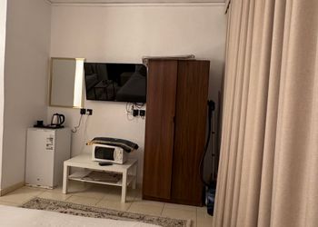 استديو بسرير ماستر
