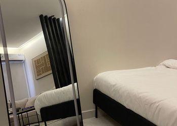 استديو بدخول ذاتي وتصميم هادئ 