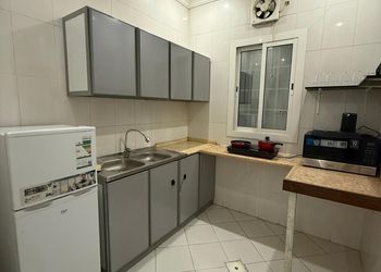 شقة ببروجكتر وسرير ماستر