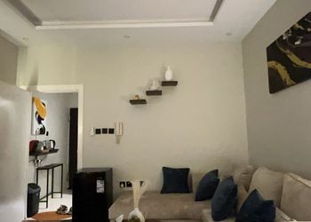 استديو مودرن قريب من البوليفارد