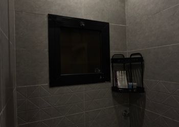 استديو بسرير ماستر وجلسة جانبية