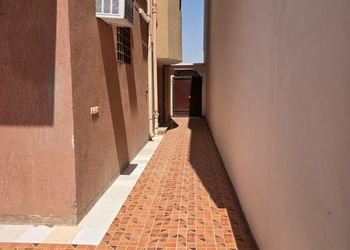 شقة هادئة بغرفتين وصاله