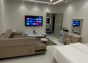استديو بسرير ماستر وأثاث مريح 