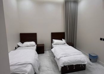 شقة بغرفتين نوم وصالة مريحة 