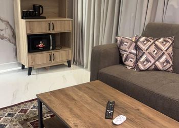 استديو بسرير ماستر وجلسة جانبية