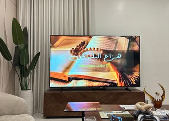 شقة بصالة مريحة وغرفة نوم 