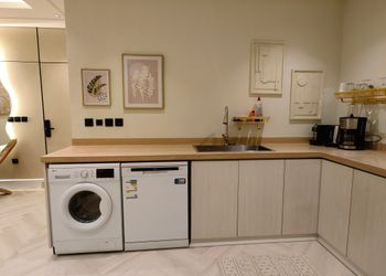 شقة بغرفتين نوم وصالة 