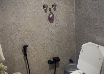 استديو بسرير ماستر وجلسة 