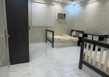 شقه ثلاث غرف وصاله وغرفه خادمه