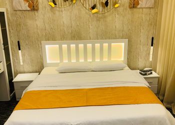 Studio with Master Bed  