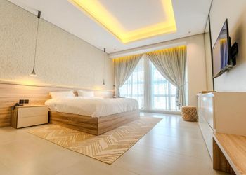 منتجع فندقي بألعاب أطفال(مشترك)