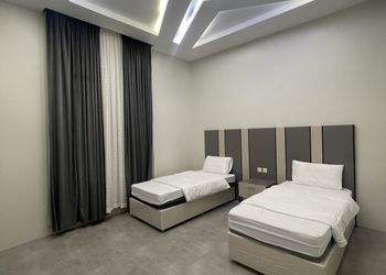 شاليه بالعاب مائية وجاكوزي