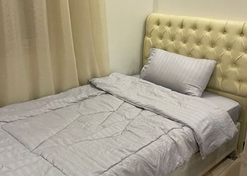 استديو بسرير ماستر وجلسة جانبية 