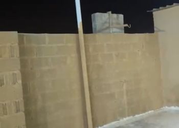 استراحة بمجلس وفناء خارجي 