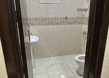 استديو بسرير ماستر وجلسة جانبية 