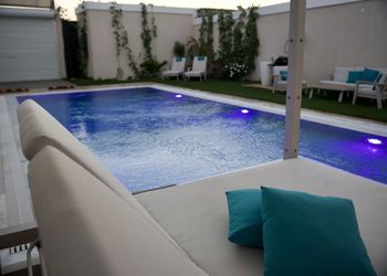 شاليه مودرن بمسبح وجاكوزي 