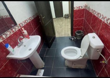 شقة بغرفة معيشة وغرفة نوم 