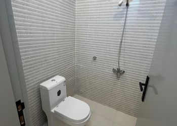 شاليه بمسطح اخضر