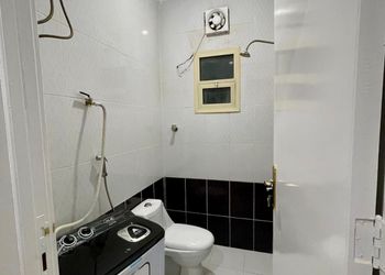 استديو هادئ بدخول ذاتي 