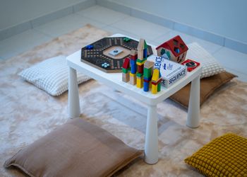 شقة بغرفتين نوم وتصميم أنيق 