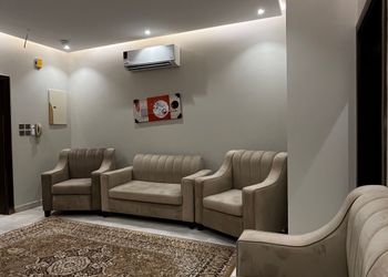 شقة بغرفتين نوم وصالة