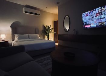 استديو بتصميم انيق وهادئ 