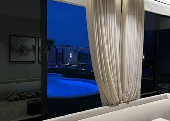 شاليه انيق بمسبح خارجي