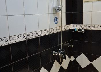 شقة بصالة وغرفة نوم