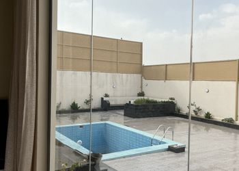 شاليه بصالة جلوس ومسبح 