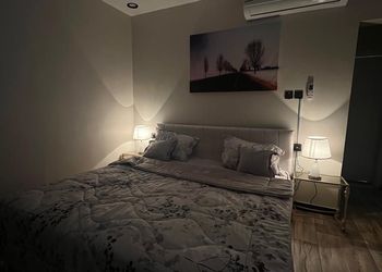 استديو هادئ بسرير ماستر 