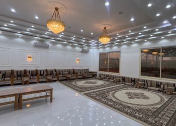 استراحة بمجلس فخم وخيمة 