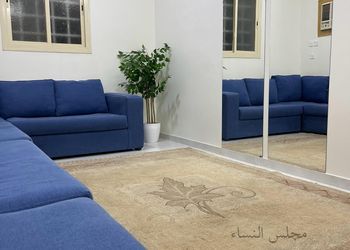 استراحة بصاله أنيقة وجلسة خارجية