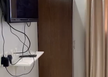 استديو هادئ وسرير ماستر 