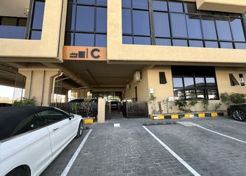 استديو بدخول ذاتي وموقع مميز