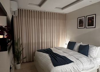 استديو بدخول ذاتي وتصميم هادئ 