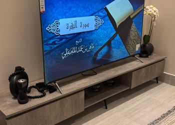 شقة  بصالة جلوس وغرف نوم